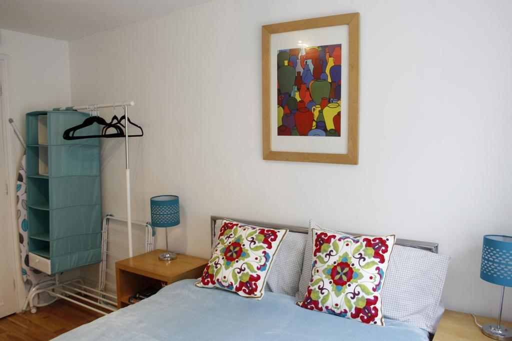 The Shop By Treetop Property Cirencester Δωμάτιο φωτογραφία